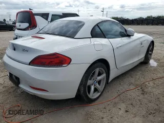 2011 BMW Z4 sDrive30i with VIN WBALM5C54BE379870, listed as a Copart auction lot 74458414 with 0 mi miles and Non Repairable. Bid and sale history available at carsss.com. Image 3.