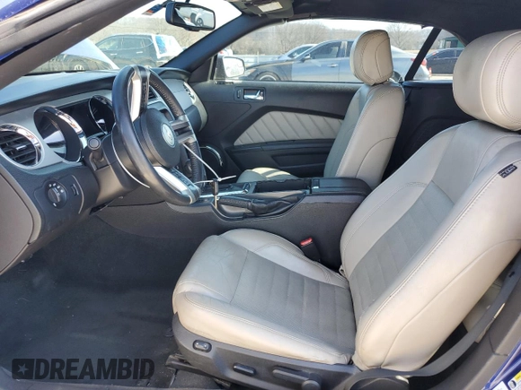 2014 Ford Mustang V6 с VIN 1ZVBP8EM1E5288228, выставлен на аукционе Copart как лот 44343765 с пробегом 153 566 миль миль и Чистый • Clean title. История ставок и продаж доступна на DreamBid. Изображение 7.