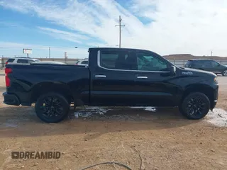 2020 Chevrolet Silverado 1500 High Country with VIN 3GCUYHEL2LG432410, listed as a IAAI auction lot 40676197 with 60,657 mi miles. Bid and sale history available at carsss.com. Image 13.