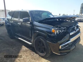 2018 Toyota 4Runner SR5 with VIN JTEBU5JR6J5524230, listed as a IAAI auction lot 41753882 with 84,986 mi miles. Bid and sale history available at carsss.com. Image 1.