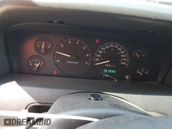 2002 Jeep Grand Cherokee with VIN 1J8GX48S12C255290, listed as a Copart auction lot 57832025 with 191,293 mi miles and Non repairable. Bid and sale history available at DreamBid. Image 9.