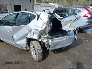 2012 Toyota Prius One z VIN JTDKDTB35C1512129, wystawiony jako IAAI lot #41737175 z przebiegiem 188 779 mil mil oraz . Historia ofert i sprzedaży dostępna na DreamBid. Obrazek 6.
