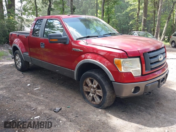 2009 Ford F-150 XLT z VIN 1FTPX04V89KB33767, wystawiony jako IAAI lot #42807419 z przebiegiem 81 043 mil mil oraz . Historia ofert i sprzedaży dostępna na DreamBid. Obrazek 1.