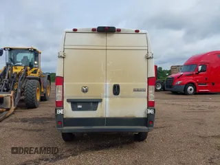 2025 Ram ProMaster Cargo Tradesman z VIN 3C6LRVCG3SE511745, wystawiony jako IAAI lot #42292880 z przebiegiem 37 500 mil mil oraz . Historia ofert i sprzedaży dostępna na DreamBid. Obrazek 16.