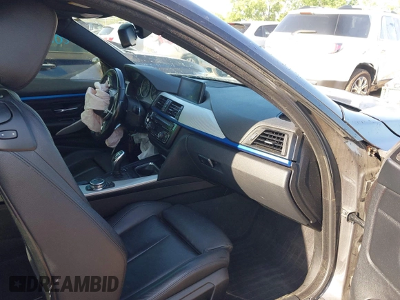2015 BMW 4 Series 435i xDrive с VIN WBA3R5C51FK372044, выставлен на аукционе IAAI как лот 42564370 с пробегом 131 542 миль миль и . История ставок и продаж доступна на DreamBid. Изображение 5.