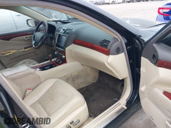 2012 Lexus LS 460 с VIN JTHBL5EFXC5113504, выставлен на аукционе IAAI как лот 42558663 с пробегом 269 947 миль миль и . История ставок и продаж доступна на DreamBid. Изображение 5.