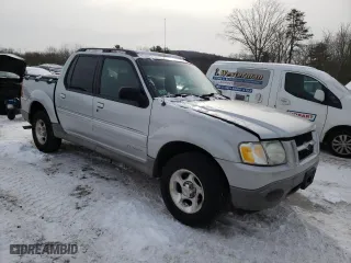 2002 Ford Explorer Sport Trac Value with VIN 1FMZU77E92UB72427, listed as a Copart auction lot 44746365 with 105,756 mi miles and Clean Title. Bid and sale history available at carsss.com. Image 4.