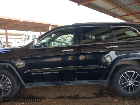 2017 Jeep Grand Cherokee Limited with VIN 1C4RJEBG2HC813328, listed as a IAAI auction lot 41629494 with 123,994 mi miles. Bid and sale history available at carsss.com. Image 15.