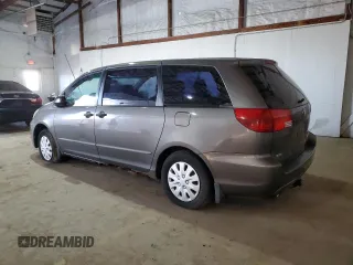 2004 Toyota Sienna with VIN 5TDZA29C24S020556, listed as a Copart auction lot 49526725 with 243,468 mi miles and Clean Title. Bid and sale history available at DreamBid. Image 2.
