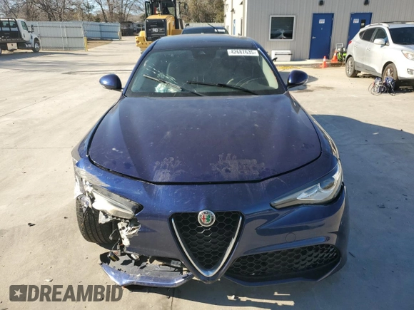 2017 Alfa Romeo Giulia with VIN ZARFAEDN8H7550758, listed as a Copart auction lot 42687635 with Not provided miles and Salvage title. Bid and sale history available at DreamBid. Image 5.