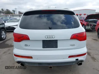 2015 Audi Q7 S line Prestige z VIN WA1DGAFE4FD031348, wystawiony jako IAAI lot #41513171 z przebiegiem 139 013 mil mil oraz . Historia ofert i sprzedaży dostępna na DreamBid. Obrazek 16.