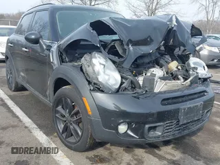 2013 MINI Countryman S z VIN WMWZC3C57DWP20807, wystawiony jako IAAI lot #41466752 z przebiegiem 97 381 mil mil oraz . Historia ofert i sprzedaży dostępna na DreamBid. Obrazek 1.
