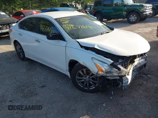 2015 Nissan Altima S z VIN 1N4AL3AP0FC482443, wystawiony jako IAAI lot #42277619 z przebiegiem 134 665 mil mil oraz . Historia ofert i sprzedaży dostępna na DreamBid. Obrazek 1.