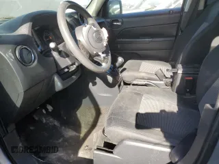 2014 Jeep Patriot Sport with VIN 1C4NJRBB9ED751832, listed as a Copart auction lot 43907215 with 112,505 mi miles and Salvage Title. Bid and sale history available at carsss.com. Image 7.