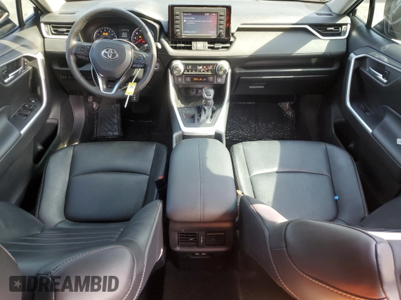 2021 Toyota RAV4 XLE Premium with VIN 2T3C1RFV3MC136191, listed as a Copart auction lot 61188995 with 53,524 mi miles and Salvage title. Bid and sale history available at DreamBid. Image 8.