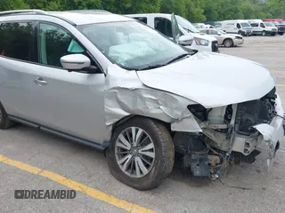 2017 Nissan Pathfinder SV z VIN 5N1DR2MM0HC619400, wystawiony jako IAAI lot #42457072 z przebiegiem 159 839 mil mil oraz . Historia ofert i sprzedaży dostępna na DreamBid. Obrazek 6.