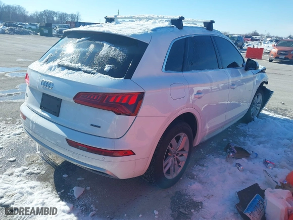 2020 Audi Q5 Premium with VIN WA1ANAFY4L2063453, listed as a IAAI auction lot 41334895 with 97,274 mi miles. Bid and sale history available at carsss.com. Image 4.
