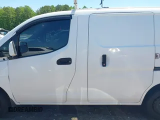 2017 Nissan NV200 S z VIN 3N6CM0KN1HK704834, wystawiony jako IAAI lot #42131870 z przebiegiem 145 536 mil mil oraz . Historia ofert i sprzedaży dostępna na DreamBid. Obrazek 15.