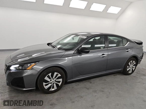 2024 Nissan Altima 2.5 S with VIN 1N4BL4BV9RN333934, listed as a Copart auction lot 52972295 with 31,327 mi miles and Clean Title. Bid and sale history available at carsss.com. Image 1.