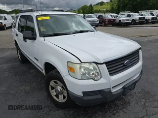 2006 Ford Explorer XLS z VIN 1FMEU72E26UB03509, wystawiony jako IAAI lot #42511818 z przebiegiem 126 541 mil mil oraz . Historia ofert i sprzedaży dostępna na DreamBid. Obrazek 13.