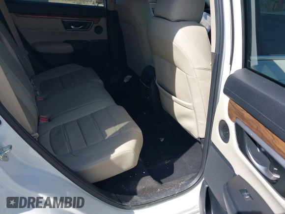 2018 Honda CR-V Touring with VIN 2HKRW2H92JH662753, listed as a IAAI auction lot 39538586 with 83,202 mi miles. Bid and sale history available at carsss.com. Image 8.