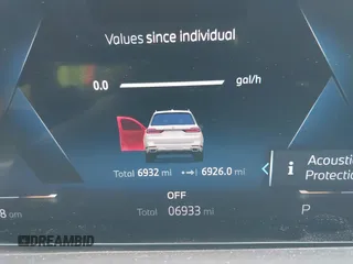 2025 BMW X7 xDrive40i z VIN 5UX23EM06S9X93597, wystawiony jako IAAI lot #42182551 z przebiegiem 6933 mil mil oraz . Historia ofert i sprzedaży dostępna na DreamBid. Obrazek 16.
