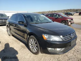 2013 Volkswagen Passat SEL Premium with VIN 1VWCH7A30DC044539, listed as a Copart auction lot 51915355 with 160,487 mi miles and Salvage Title. Bid and sale history available at carsss.com. Image 4.