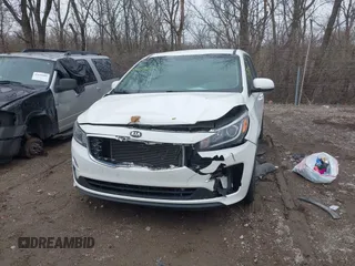 2021 Kia Sedona LX with VIN KNDMB5C19M6662112, listed as a IAAI auction lot 41684140 with 57,874 mi miles. Bid and sale history available at carsss.com. Image 12.