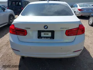 2018 BMW 3 Series 320i xDrive with VIN WBA8A3C59JA492173, listed as a IAAI auction lot 41850946 with 76,196 mi miles. Bid and sale history available at carsss.com. Image 17.