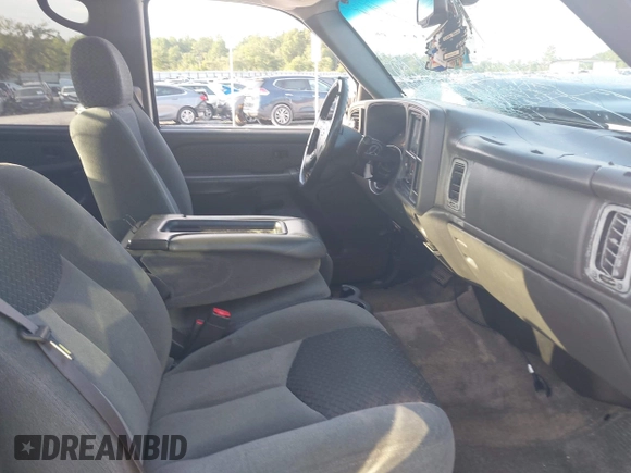 2003 Chevrolet Avalanche with VIN 3GNEC13T93G102820, listed as a IAAI auction lot 42610115 with Not provided miles and . Bid and sale history available at DreamBid. Image 5.