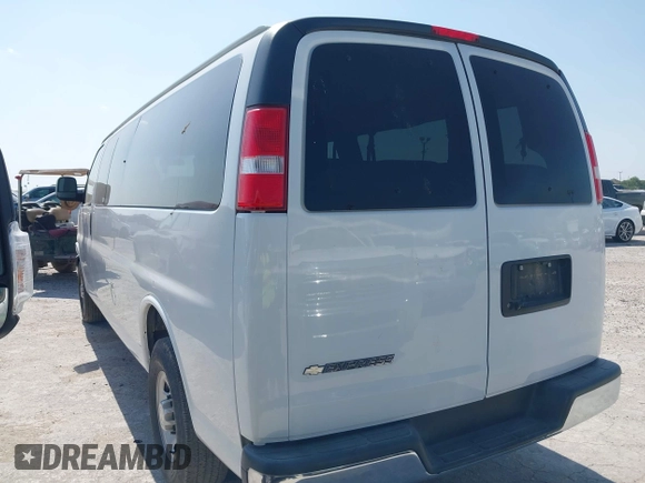 2020 Chevrolet Express Passenger LS с VIN 1GAZGNFG0L1242167, выставлен на аукционе IAAI как лот 42449725 с пробегом 36 919 миль миль и . История ставок и продаж доступна на DreamBid. Изображение 3.