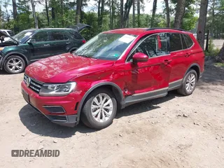 2018 Volkswagen Tiguan SEL with VIN 3VV3B7AX6JM073546, listed as a IAAI auction lot 42439602 with 97,109 mi miles and . Bid and sale history available at DreamBid. Image 2.
