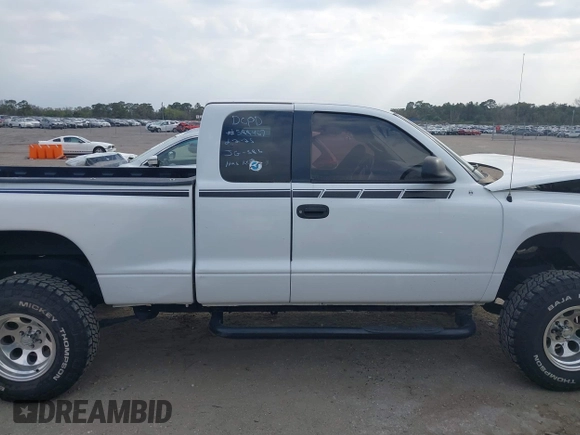 2002 Dodge Dakota Sport with VIN 1B7GL32X22S508401, listed as a IAAI auction lot 41591465 with 1 mi miles. Bid and sale history available at carsss.com. Image 13.