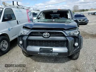 2016 Toyota 4Runner Limited with VIN JTEBU5JR2G5285963, listed as a Copart auction lot 47833475 with 135,119 mi miles and Salvage Title. Bid and sale history available at DreamBid. Image 11.