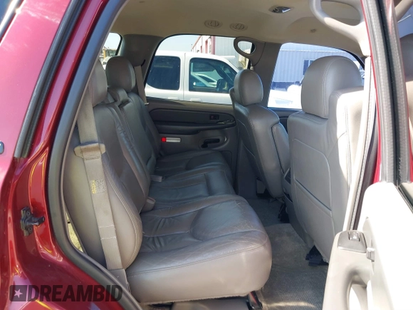 2003 Chevrolet Tahoe LS with VIN 1GNEC13T53R131019, listed as a IAAI auction lot 39673270 with 222,521 mi miles. Bid and sale history available at carsss.com. Image 8.