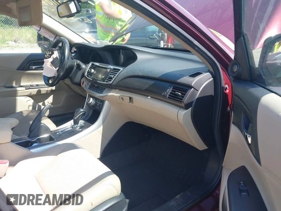 2014 Honda Accord Touring z VIN 1HGCR6F79EA008532, wystawiony jako IAAI lot #42321108 z przebiegiem 147 559 mil mil oraz . Historia ofert i sprzedaży dostępna na DreamBid. Obrazek 5.