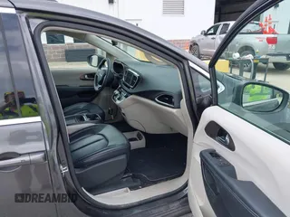 2021 Chrysler Voyager LXi with VIN 2C4RC1DG2MR542658, listed as a IAAI auction lot 42171818 with 62,123 mi miles and . Bid and sale history available at DreamBid. Image 5.
