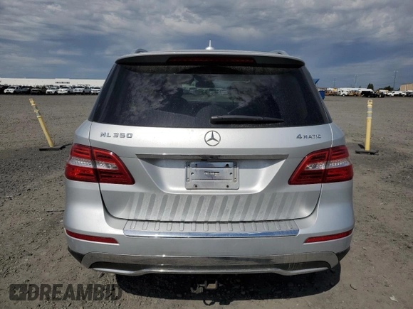 2015 Mercedes-Benz M 350 z VIN 4JGDA5HB1FA532065, wystawiony jako Copart lot #58346535 z przebiegiem 148 010 mil mil oraz Szkoda całkowita • Salvage title. Historia ofert i sprzedaży dostępna na DreamBid. Obrazek 6.