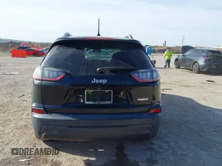2019 Jeep Cherokee Latitude with VIN 1C4PJLCB7KD331955, listed as a IAAI auction lot 41813248 with 96,212 mi miles. Bid and sale history available at carsss.com. Image 16.
