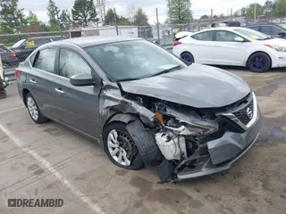 2016 Nissan Sentra SR with VIN 3N1AB7AP5GL648839, listed as a IAAI auction lot 41913304 with 122,771 mi miles. Bid and sale history available at carsss.com. Image 1.