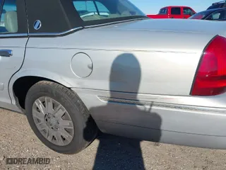 2006 Mercury Grand Marquis GS with VIN 2MEFM74VX6X608873, listed as a IAAI auction lot 40897128 with 163,189 mi miles. Bid and sale history available at carsss.com. Image 12.