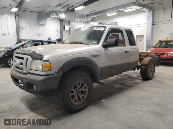 2007 Ford Ranger XLT z VIN 1FTZR45E57PA55215, wystawiony jako Copart lot #62848235 z przebiegiem 294 383 mil mil oraz Czysty tytuł • Clean title. Historia ofert i sprzedaży dostępna na DreamBid. Obrazek 1.