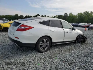 2015 Honda Crosstour EX-L z VIN 5J6TF2H52FL001756, wystawiony jako Copart lot #54514905 z przebiegiem 128 685 mil mil oraz Szkody całkowita. Historia ofert i sprzedaży dostępna na DreamBid. Obrazek 3.