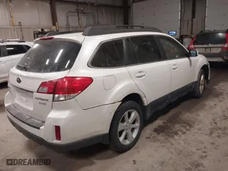 2013 Subaru Outback 2.5i Premium with VIN 4S4BRBCC0D3273777, listed as a IAAI auction lot 41195904 with 141,482 mi miles. Bid and sale history available at carsss.com. Image 4.