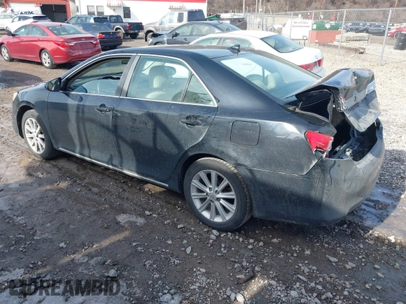 2014 Toyota Camry SE with VIN 4T1BK1FK3EU537670, listed as a IAAI auction lot 41649097 with 64,636 mi miles. Bid and sale history available at carsss.com. Image 3.