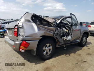 2002 Toyota Land Cruiser with VIN JTEHT05J322017079, listed as a Copart auction lot 49710085 with 0 mi miles and Clean Title. Bid and sale history available at carsss.com. Image 3.