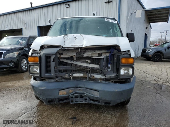 2014 Ford Econoline Wagon XL with VIN 1FBNE3BL1EDB20488, listed as a Copart auction lot 43777575 with 72,101 mi miles and Salvage Title. Bid and sale history available at carsss.com. Image 5.