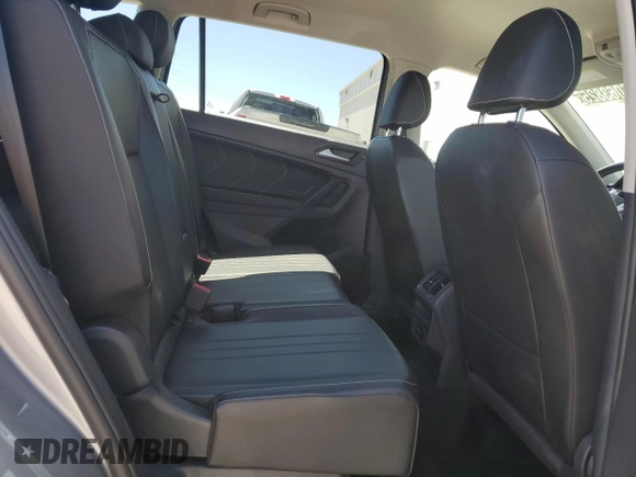 2024 Volkswagen Tiguan SE with VIN 3VV3B7AXXRM048869, listed as a Copart auction lot 56063825 with 30,881 mi miles and Clean title. Bid and sale history available at DreamBid. Image 11.