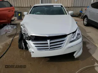 2013 Hyundai Genesis 3.8L with VIN KMHGC4DD0DU209260, listed as a Copart auction lot 71256394 with 0 mi miles and Non Repairable. Bid and sale history available at carsss.com. Image 5.