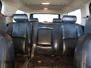 2008 Chevrolet Suburban LT w/3LT with VIN 1GNFC16008R123357, listed as a Copart auction lot 68578134 with 276,123 mi miles and Salvage Title. Bid and sale history available at carsss.com. Image 10.